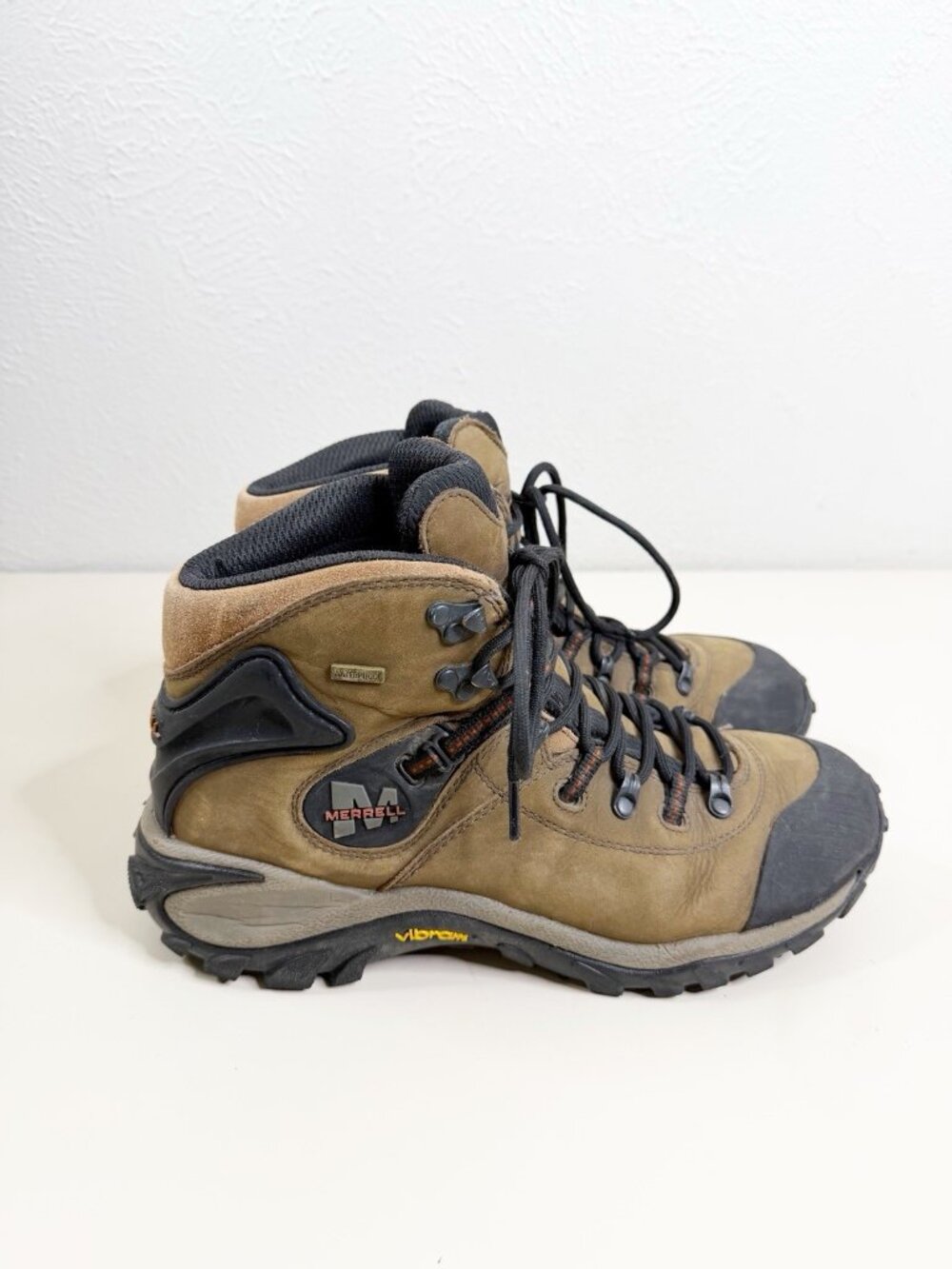 Merrell Men 10.5 Phaser Peak Waterproof Hiking Boots Vibram Brown GUC